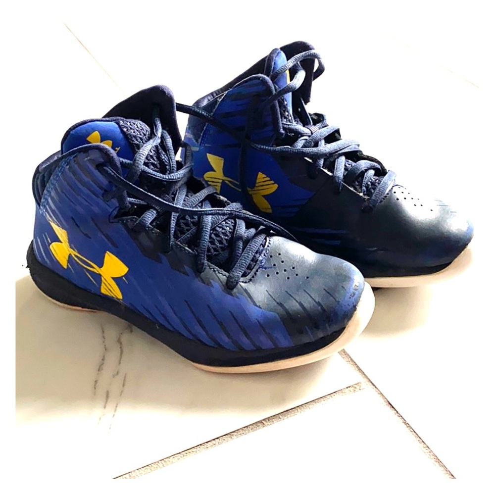 Boys Under Armour Sneakers